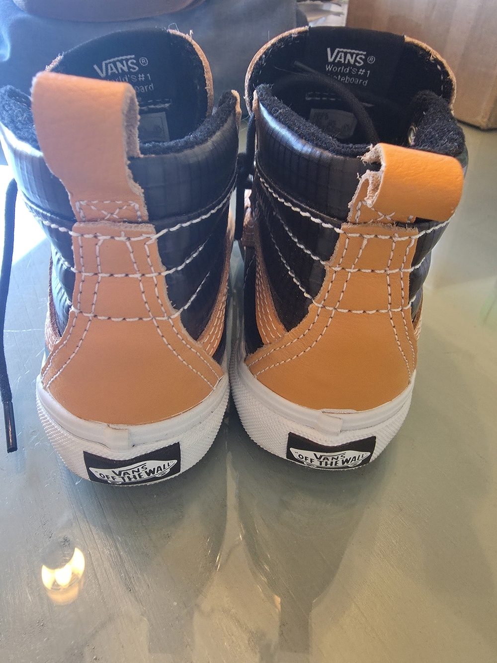 Vans Kids High-Top Sneakers in Gold with Black Laces - Picture 4 of 9